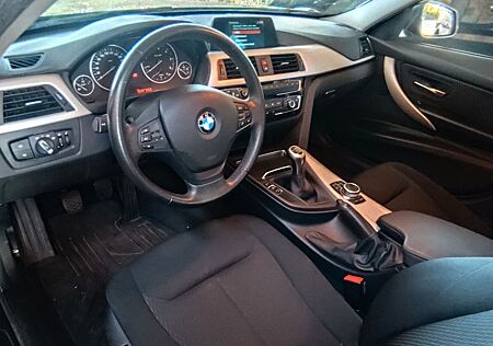 BMW 318d Touring -
