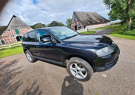 VW Touareg Volkswagen 2.5 R5 TDI Standard