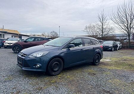 Ford Focus Turnier Titanium 1HAND NAVI/KAMERA