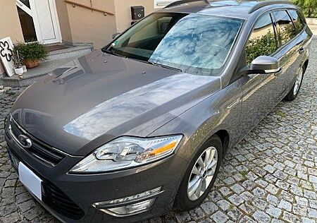 Ford Mondeo 2,0TDCi 103kW Champions Edition Turni...