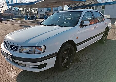 Nissan Maxima 2.0 V6 26V SE SE