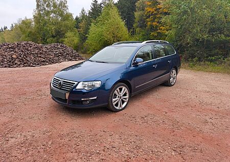 VW Passat Variant Volkswagen 2.0TDI 170PS Highline 8x Bereift