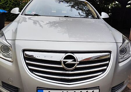 Opel Insignia 180 PS mit wenig Kilometer