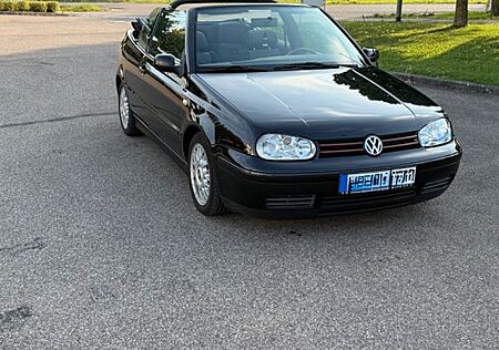 VW Golf Volkswagen Cabrio 2.0