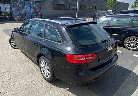 Audi A4 2.0 TDI 143PS AHK Extras multitronic Attraction