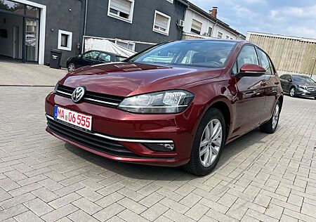 VW Golf Volkswagen VII Lim. Highline-Navi-Kamera-PDC