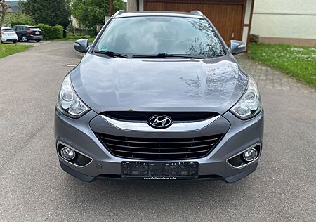 Hyundai ix35 Style AWD*AHK*PDC*Sitzhzg*TÜV/AU NEU*