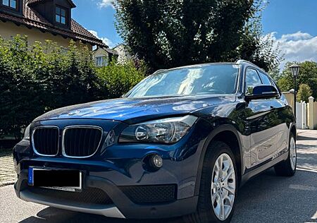 BMW X1 Sehr gepflegter sDrive18i - mit Panoramadach