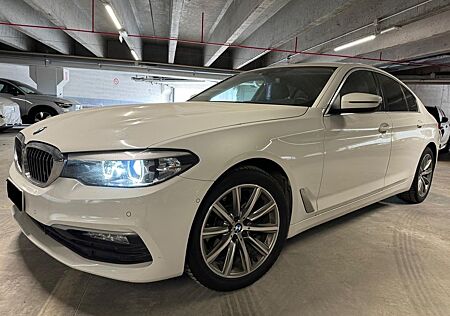 BMW 520 Baureihe 5 Lim. d// LEDER// KAMERA// EFH