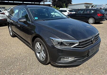 VW Passat Variant Volkswagen Passat Var. Business 2.0TDI 4x4 DSG/MATRIX/11500