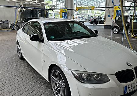 BMW 320i Coupé M Sport Edition M Sport Edition