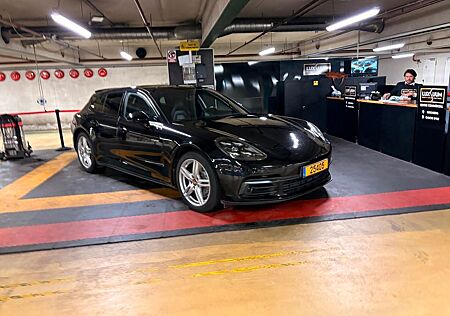 Porsche Panamera 4 E-Hybrid Sport Turismo Edit. 10 J...