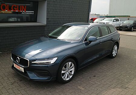 Volvo V60 Kombi D3 Aut. Momentum Pro *LED*SHZ*NAVI*PDC