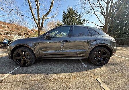 Porsche Macan S Panorama / AHK / Service Neu