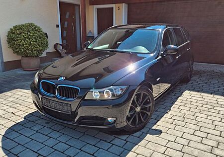 BMW 318i Touring -