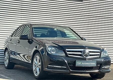 Mercedes-Benz C 350 CGI BlueEfficiency* 4 MATIC/BI-XENON/NAVI