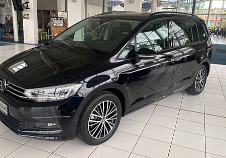 VW Touran Volkswagen Comfortline,LED,DSG,PPS vo+hi+Kam,Nav,