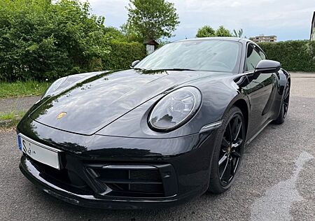 Porsche 992 Carrera 4S Coupé Carrera S