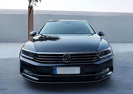 VW Passat Variant Volkswagen 4x4 spezial *ACC*LED*CAM360*AHK