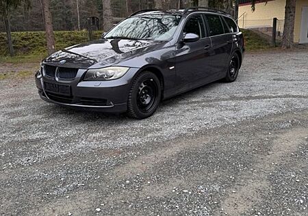 BMW 325i touring -