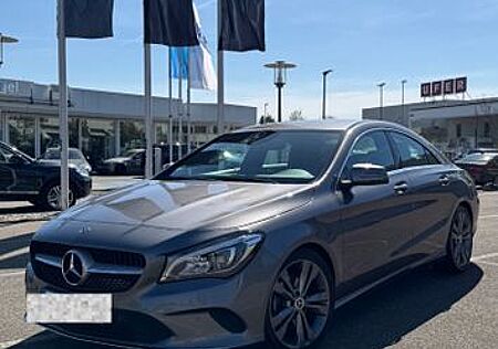 Mercedes-Benz CLA 180 -