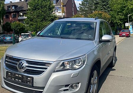 VW Tiguan Volkswagen 2.0 TDI BlueMotion Tech Sport & Style...