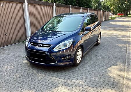 Ford Grand C-Max 1,6 EcoBoost 110kW Titanium Titanium