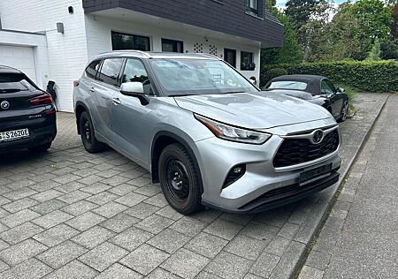 Toyota Highlander XLE 7-Sitzer