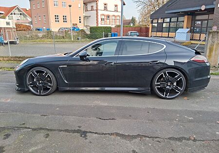 Porsche Panamera 4S V8 4,8L und 400 PS mit 22 zo