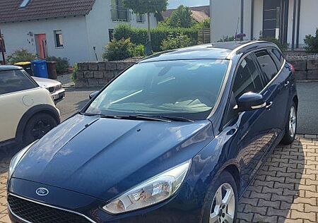 Ford Focus 1,5 TDCi 88kW PowerShift Trend Turnier...