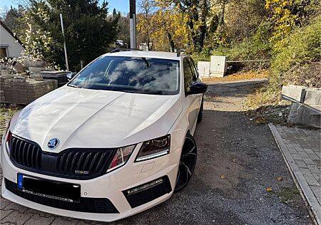 Skoda Octavia 2.0 TSI DSG RS Combi RS