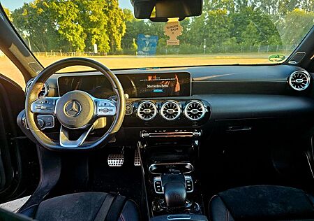 Mercedes-Benz A 250 DCT - Amg line