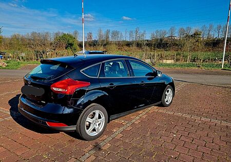 Ford Focus 1,0 EcoBoost 74kW Ambiente Turnier Amb...