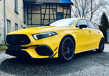 Mercedes-Benz A 45 AMG A 45 S AMG Mercedes Akrapovic Performance Sitze