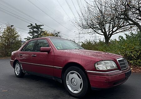 Mercedes-Benz C 180 ELEGANCE AUTOMATIK/TÜV/TOP ZUSTAND