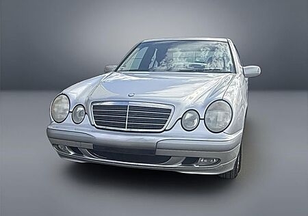 Mercedes-Benz E 200 ELEGANCE Elegance
