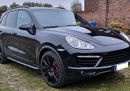 Porsche Cayenne Turbo*Burmester*21 Zoll*Pano*Leder Braun