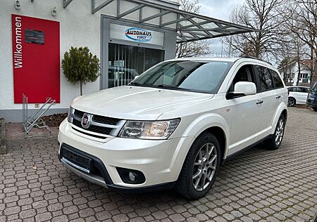 Fiat Freemont 2,0 CRDI Aut.4x4*Leder*Glasd.*7-Sitzer*
