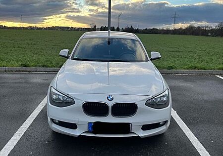 BMW 116i - weiß