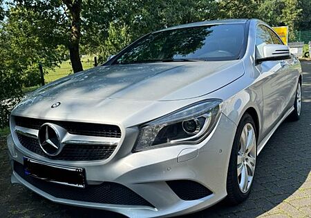 Mercedes-Benz CLA 200 CDI 4MATIC DCT -