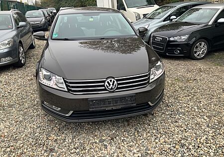 VW Passat Volkswagen 1.6 TDI Schaltgetriebe xenon navigieren