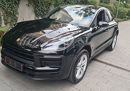 Porsche Macan Macan2.0,ALU19"Pano,Kamera,Bose,Leder,75Ltr