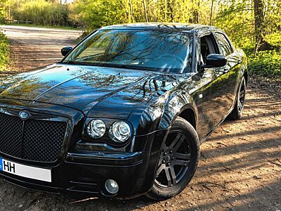 Chrysler 300C 3.0 CRD Sedan - All Black
