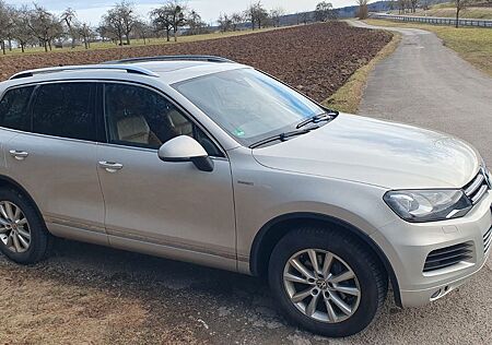 VW Touareg Volkswagen 3.0 V6 TDI Tiptronic Edition X BMT E...