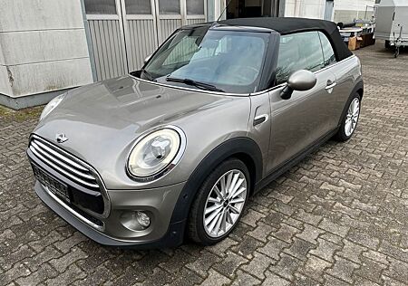 Mini Cooper Cabrio 1.5 AUT LED NAVI KomfZug PDC