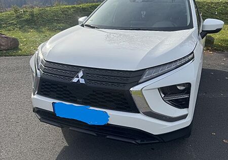 Mitsubishi Eclipse Cross 2.4 PLUG-IN HYBRID 4WD Basis Basis