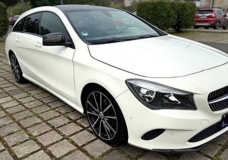 Mercedes-Benz CLA 200 Shooting Brake CLA 200 AMG Line Shoo...