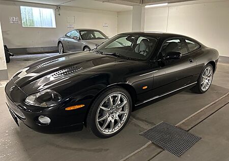 Jaguar XKR -S 4.2 **Facelift*Sammler**orig. 43`km**TOP