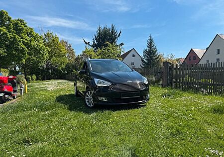 Ford Grand C-Max 1,0 Ecoboost 125 PS Titanium