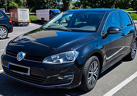 VW Golf Volkswagen 1.2 TSI BMT ALLSTAR Navi